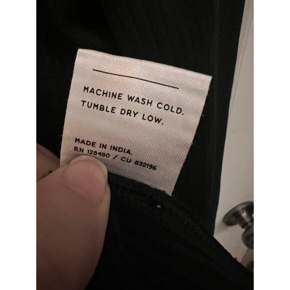 Pact Organic Cotton Refined Rib Long Sleeve Twist Back L Top Black Casual Chic - Picture 5 of 6